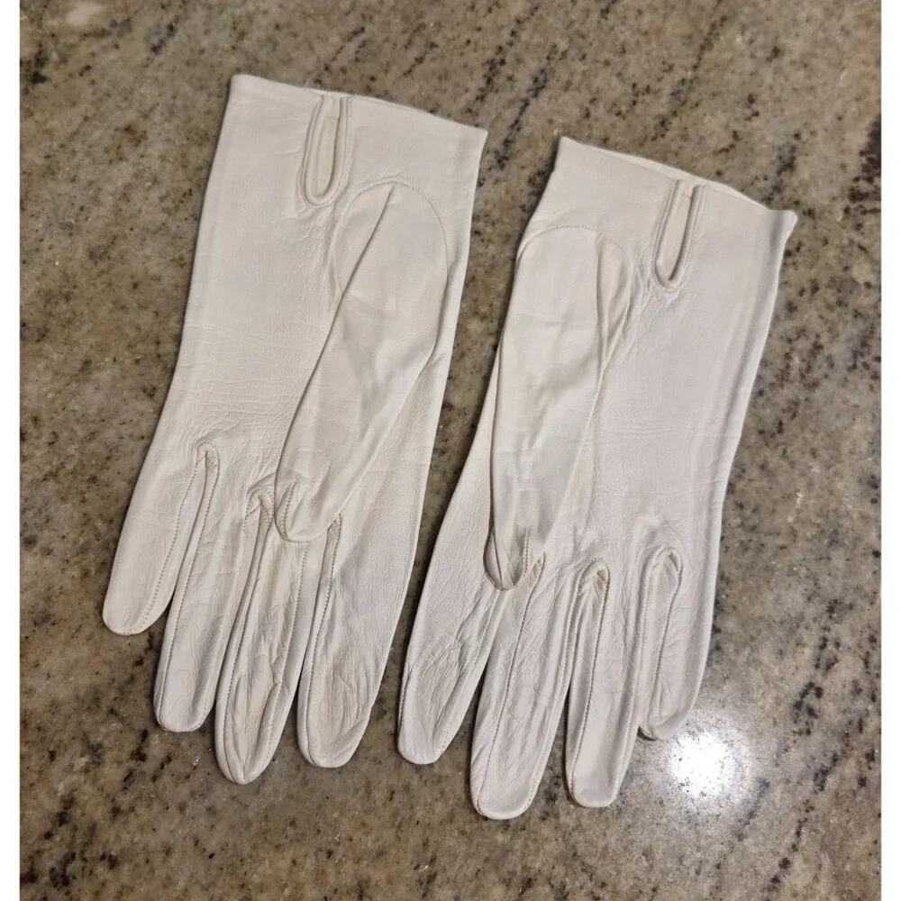Vintage Womens Size S Off-White Leather Gloves Short Formal